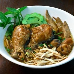 ก๋วยเตี๋ยวไก่มะระ สาขา9