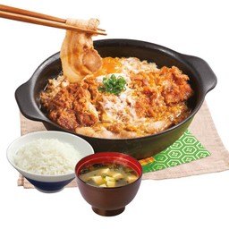 ไก่ไอโมริ คัตสึไก่ โทจิ (คัตสึไก่, หมูสไลซ์)