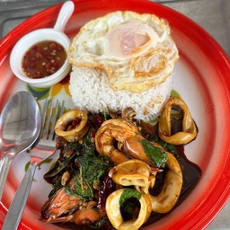 กระเพราทะเล+ไข่