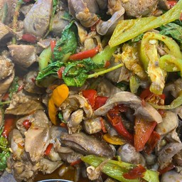 ผัดเครื่องในไก่