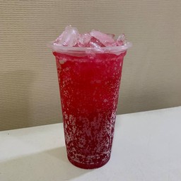 น้ำแดงโซดา