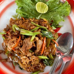 ผัดซีอี๊วหมู