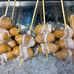 ไส้กรอกพันเบคอน