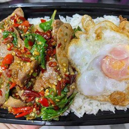 กระเพราตับหมู