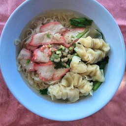 บะหมี่เกี๊ยวหมูแดงพิเศษ