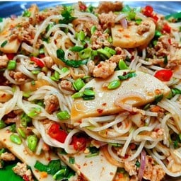 ยำขนมจีนหมูยอ+หมูสับ