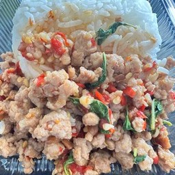 ข้าวหน้ากระเพราหมูสับ