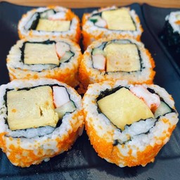 แคลิฟอร์เนียมากิ