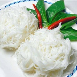 ขนมจีน