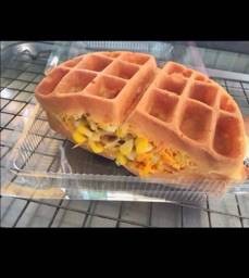 W004.วาฟเฟิลไส้แตก ข้าวโพด