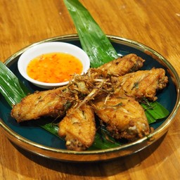 ปีกไก่ทอดเกลือสมุนไพร