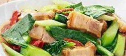 คะน้าหมูกรอบ- ราดข้าว