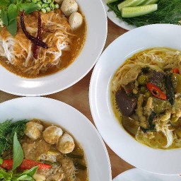 ขนมจีนบ้านยายชุม