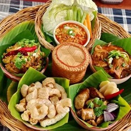 ชุดขันโตก 3
