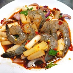 ยำไหลบัวกุ้งสด