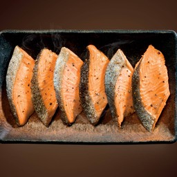 ปลาแซลมอนสไลด์