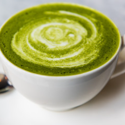 ชาเขียวลาเต้ร้อน