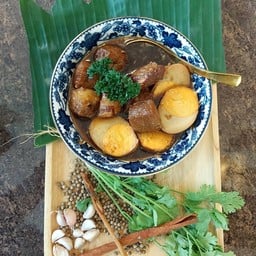 ไข่พะโล้โบราณ+ข้าวสวย