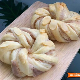 ขนมปังไส้เผือกหอม