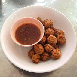 ลูกชิ้นกุ้งลวก