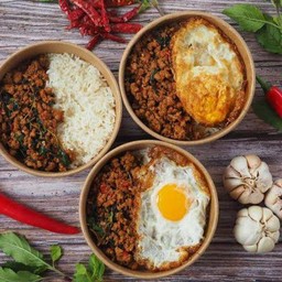 อาหารจานแซ่บ By น้องเชอ -