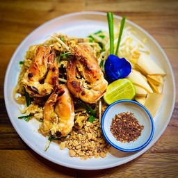 ผัดไทยกุ้งสด(Pad Thai with Fresh Shrimp)