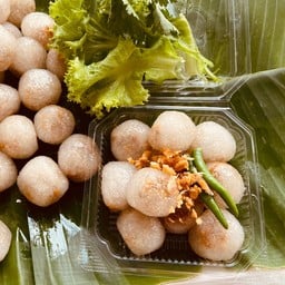 ลูกชิ้นทอด ปลายแหลม
