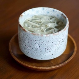 Iced Houjicha Latte