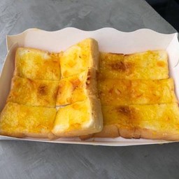 ขนมปังปิ้งแยมส้ม 2 แผ่น