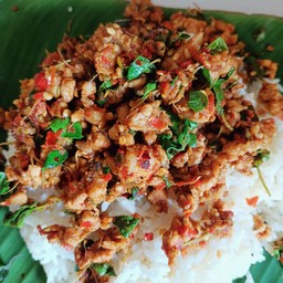 ข้าวกะเพราหมูสับ โบราณ