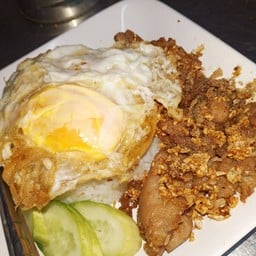 ทอดกระเทียม