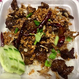 เนื้อโคขุนทอดกระเทียม(เป็นกับข้าว)ชุดใหญ่