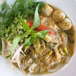 ข้าวปุ้นบีบสดน้ำยาป่า