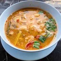 ต้มยำไก่น้ำใสใส่มันกุ้ง