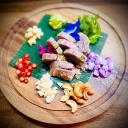 แหนมทรงเครื่อง(Spicy Nham)