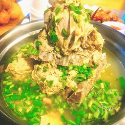 เล้งแซ่บ (กลาง)