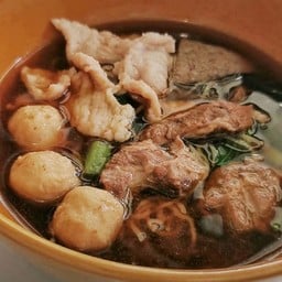 ก๋วยเตี๋ยวหมูตุ๋น