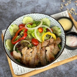 สลัดหมูย่าง