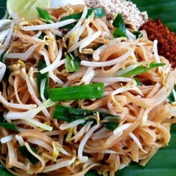 ผัดไทยงานวัด