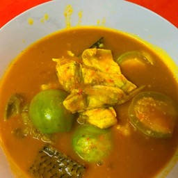 แกงส้มปลากะพงมัเขือ