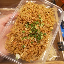 เส้นบะหมี่คลุก