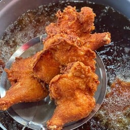 ไก่ทอดพัทลุง สูตรคุณชาย สาขาเฉวง