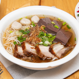 ข้าวเปียกหมูกรอบ