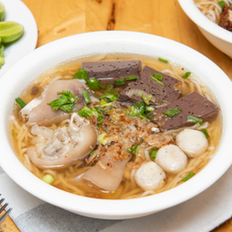 ข้าวเปียกขาหมู