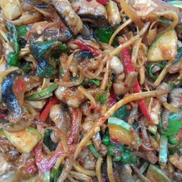 ผัดเผ็ดปลาไหลราดข้าว