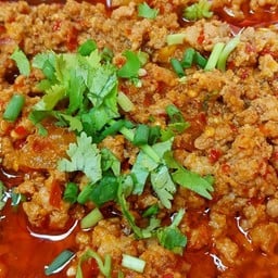 ร้านปี๋หนานย๊ะกิ๋นลำ(อาหารเหนือ)