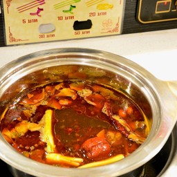 ซุปหม่าล่าเผ็ดน้อย (ไม่มีน้ำมันวัว)