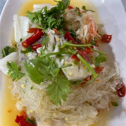 ยำวุ้นเส้นทะเล