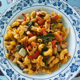 มักกะโรนีขี้เมา