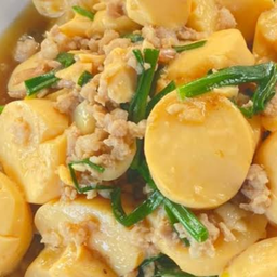ผัดเต้าหู้ไข่